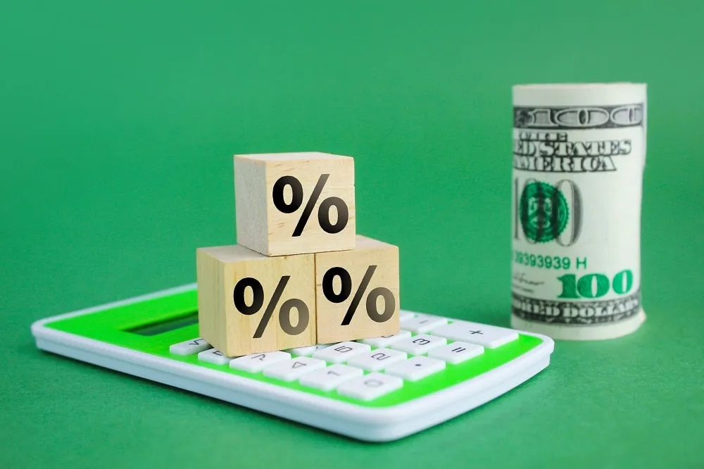 calculator wooden cube with percent