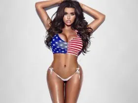 Abigail Ratchford 2026: From Social Media Fame to a Multi-Million Career 14 Abigail Ratchford showcasing personal style and fashion details
