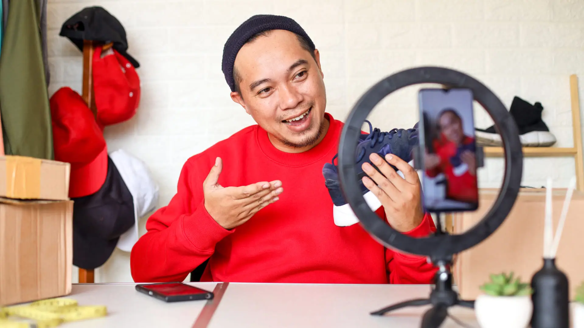 Content Ownership in Influencer Collaborations: An Essential Intellectual Property Guide