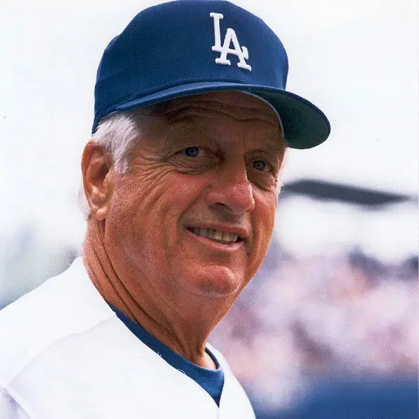 Tommy Lasorda 600-01 Stay Fit And Fabulous This Winter With Our Ultimate Fitness Motivation Guide