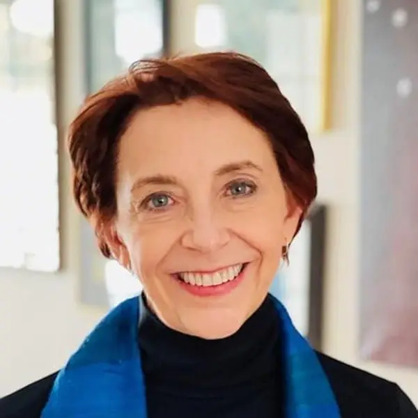 Martha Beck-600-02 Martha Beck, PhD, is a Harvard-trained sociologist, world-renowned coach and New York Times bestselling author.