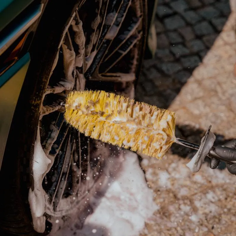 wheel cleaning with thunder