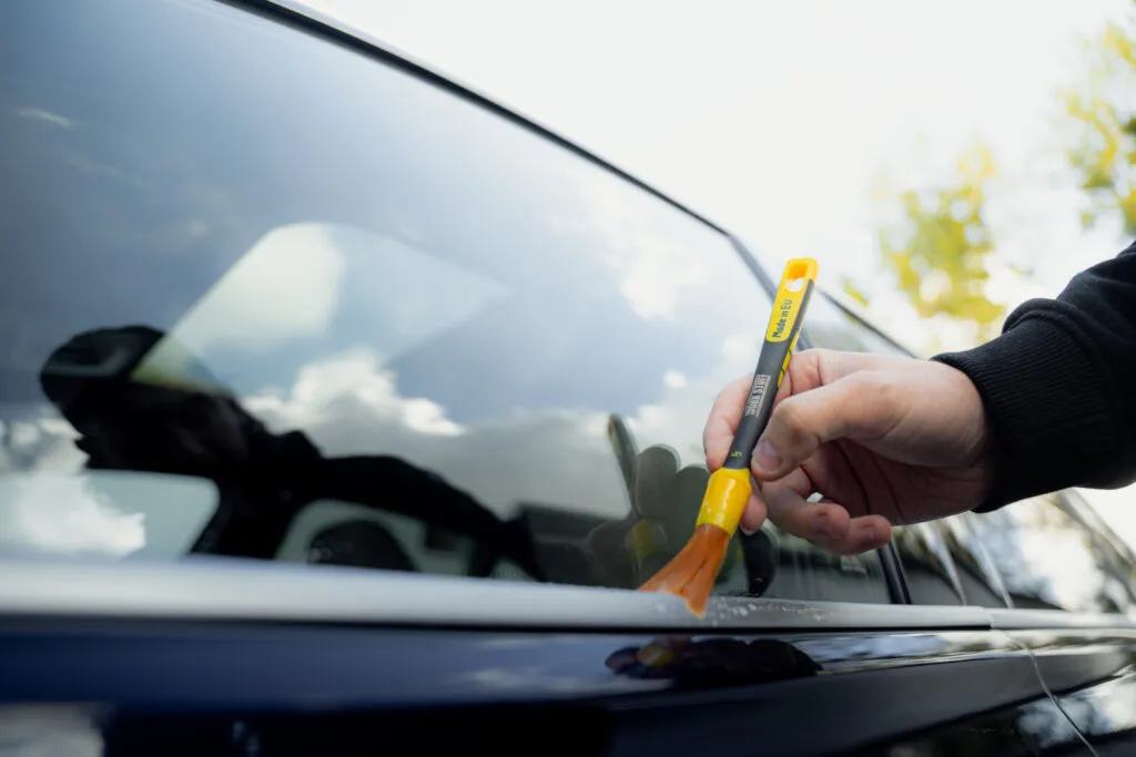 rubber brush work stuff cleaninig car window