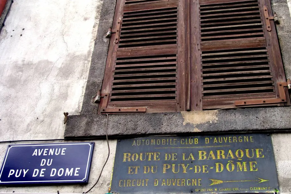 Le « Circuit d’Auvergne » au carrefour clermontois des Quatre-Routes. © Jean Argellier