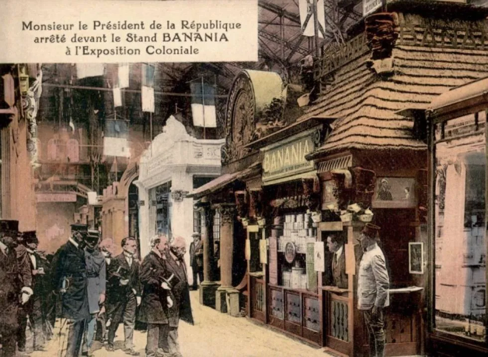 4 novembre 1931 – Le Président Paul Doumer devant le stand Banania.CP - Coll. Louis/Françoise Saugues