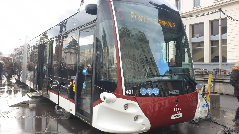 Tram-Bus Hess / Photo 7 Jours à Clermont