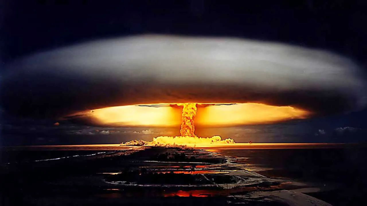 Bombe nucléaire / Photo BnF