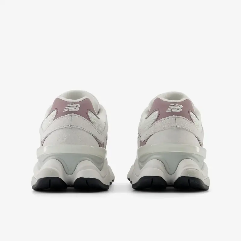 U9060EEJ_7