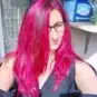 Merci Sandra :) Coloration Cheveux Rouge Rose - Directions | Color-Mania