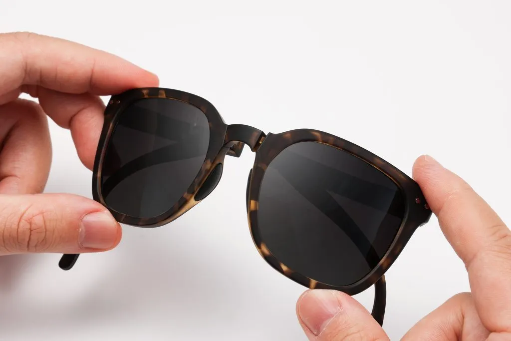 Classic Foldable Sunglasses120521 1 Classic Foldable Sunglasses120521 1