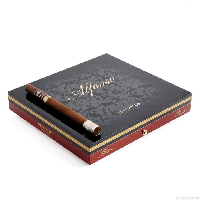Alfonso Preciosos Gran Seleccion cigar box with single cigar, professional retail product photography on white background by Houston studio.