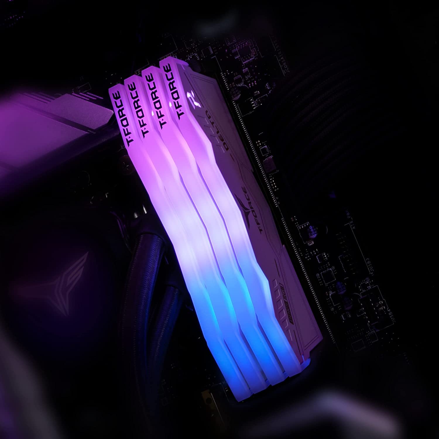 TeamGroup T-Force Delta RGB 32GB (2x16GB) DDR5 White Memory FF4D532G6400HC40BDC01 TeamGroup T-Force Delta RGB 32GB (2x16GB) DDR5 White Memory FF4D532G6400HC40BDC01