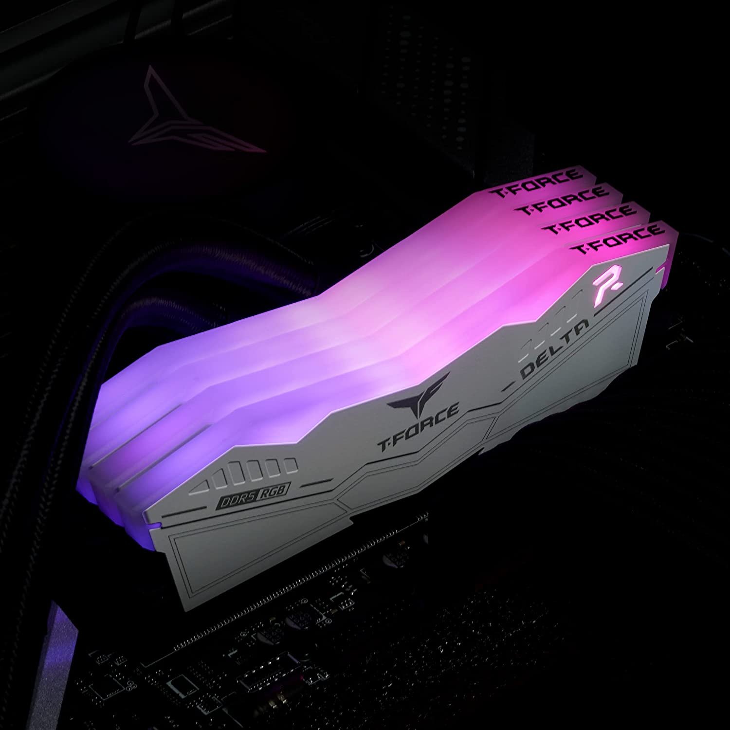 TeamGroup T-Force Delta RGB 32GB (2x16GB) DDR5 White Memory FF4D532G6400HC40BDC01 TeamGroup T-Force Delta RGB 32GB (2x16GB) DDR5 White Memory FF4D532G6400HC40BDC01
