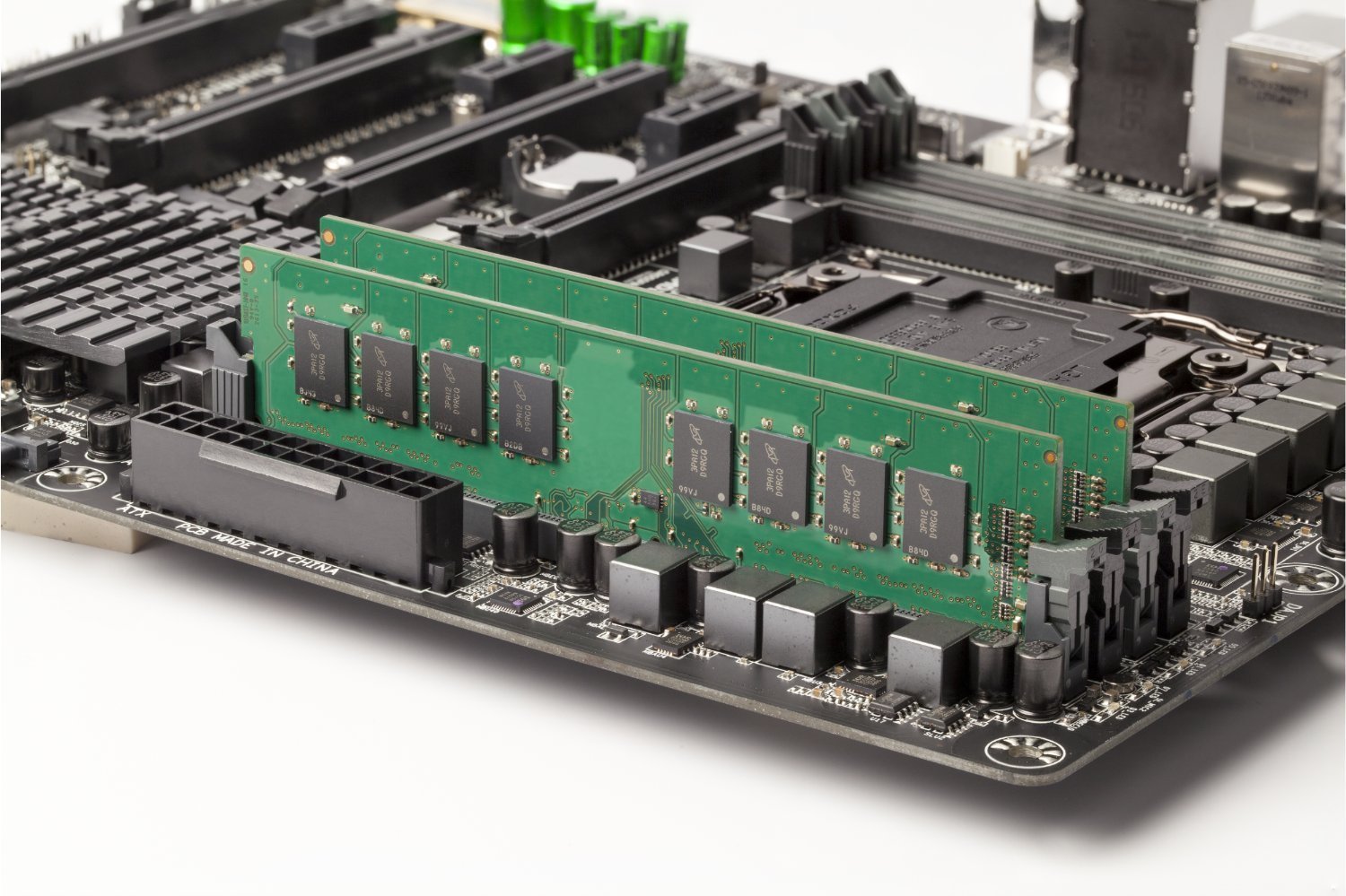 Crucial 8GB (1x8GB) Desktop DDR4 3200 MHz UDIMM Memory CT8G4DFRA32A Crucial 8GB (1x8GB) Desktop DDR4 3200 MHz UDIMM Memory CT8G4DFRA32A