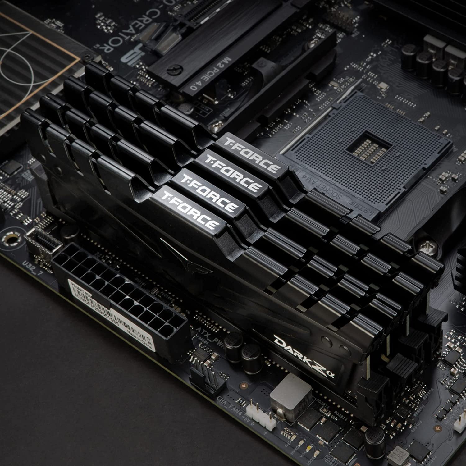 TEAMGROUP T-FORCE DARK Za 32GB (2 x 16GB) DDR4 3600MHZ Memory TDZAD432G3600HC18JDC01 TEAMGROUP T-FORCE DARK Za 32GB (2 x 16GB) DDR4 3600MHZ Memory TDZAD432G3600HC18JDC01