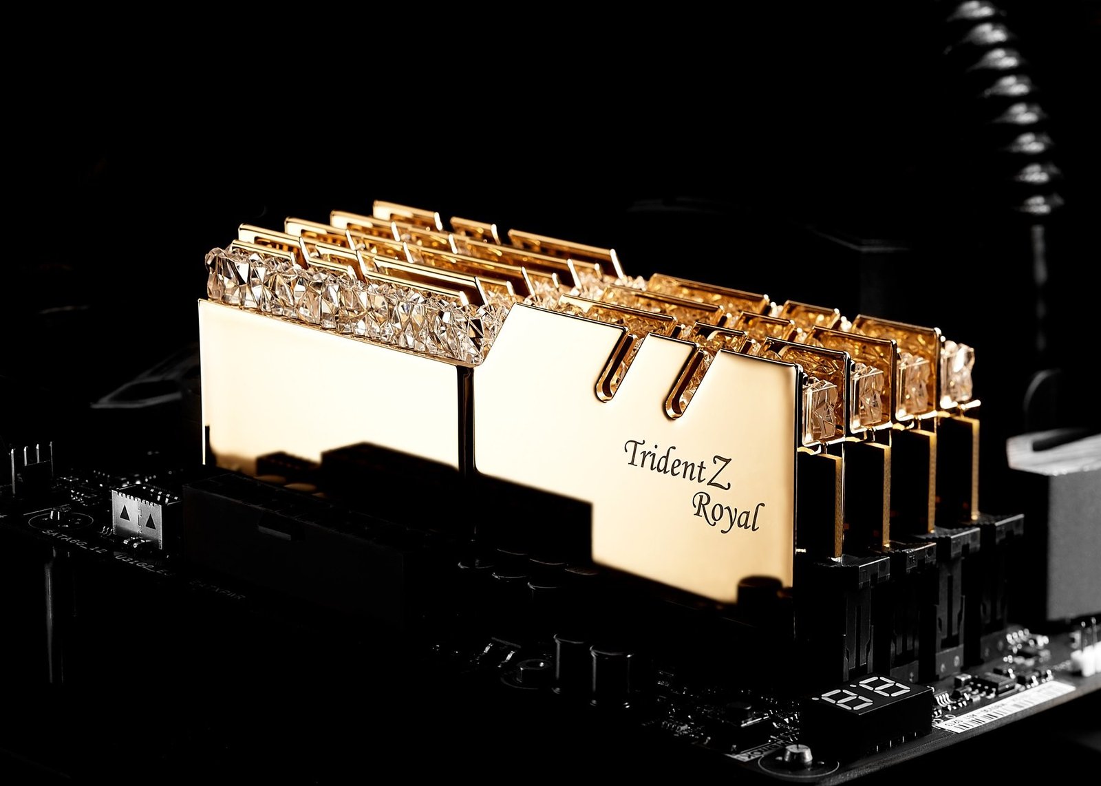 G.Skill Trident Z Royal Gold 16GB (2x8GB) 5066MHz Memory G.Skill Trident Z Royal Gold 16GB (2x8GB) 5066MHz Memory