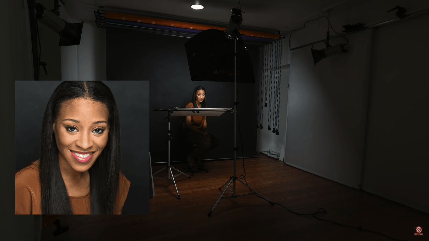 One light portrait lighting Clamshell on black background setup