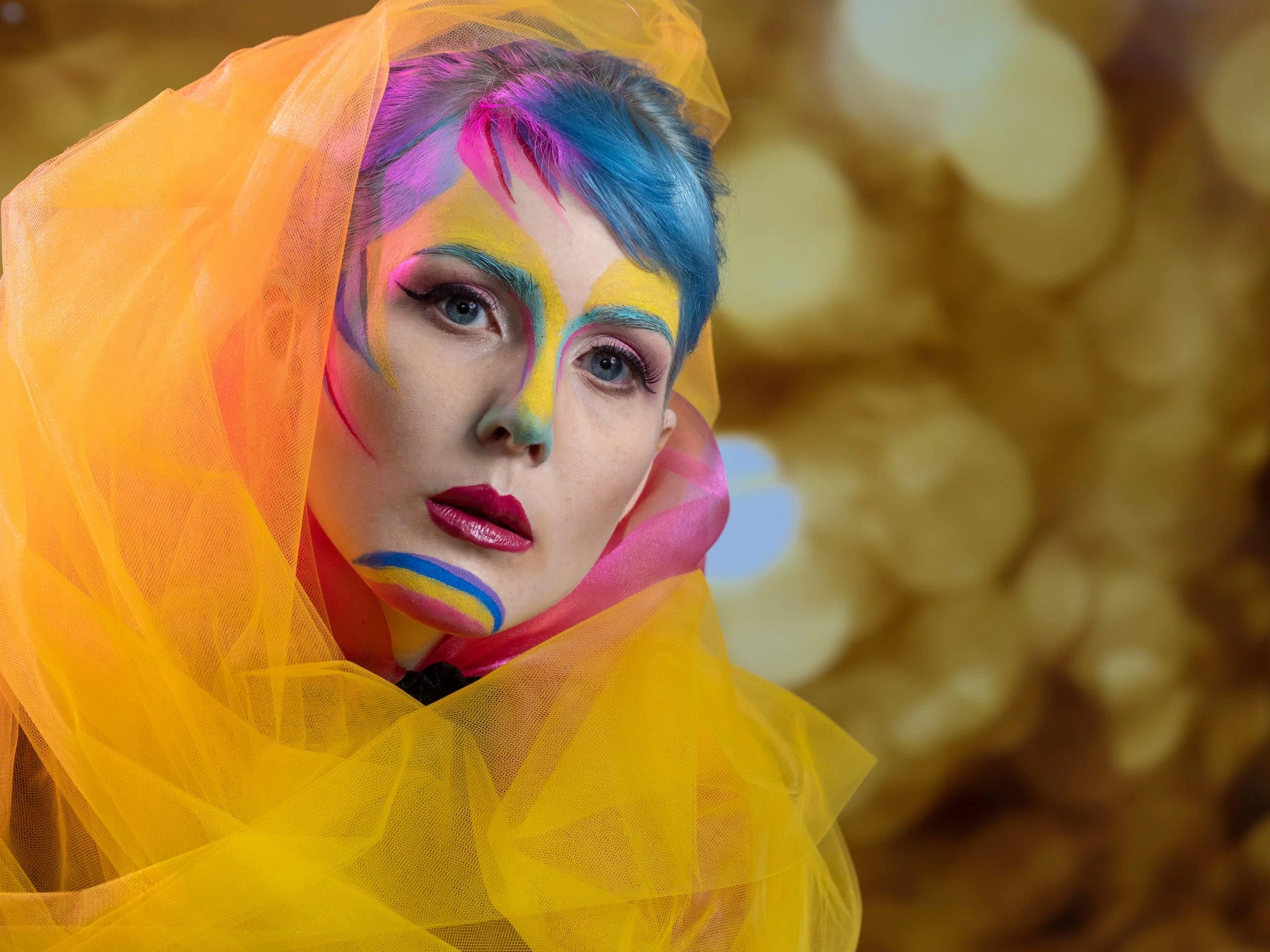 Second attempt with gold bokeh