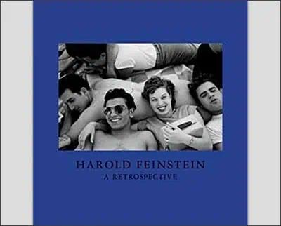 Harold Feinstein A Retrospective /anglais Hardcover – October 1, 2012by Phillip Prodger (Author), Harold Feinstein (Photographer)