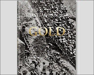 Sebastião Salgado Gold: Serra Pelada Gold Mine / Goldmine Serra Pelada / Mine d'or Serra Pelada Hardcover – November 17, 2019Multilingual Edition by L�lia Wanick Salgado (Illustrator), Alan Riding (Contributor, Author)
