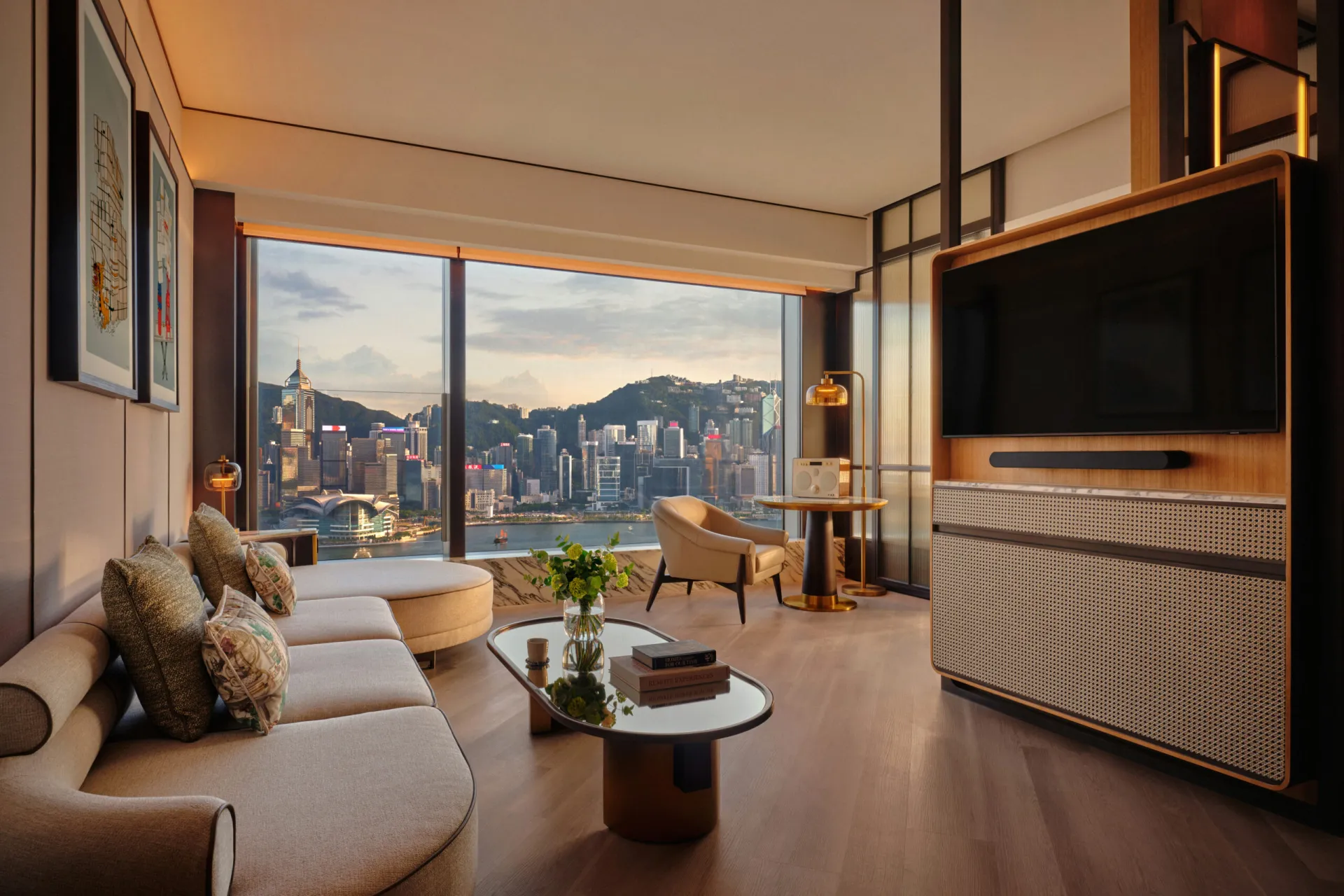 Suites 1 ROOM-K~4
