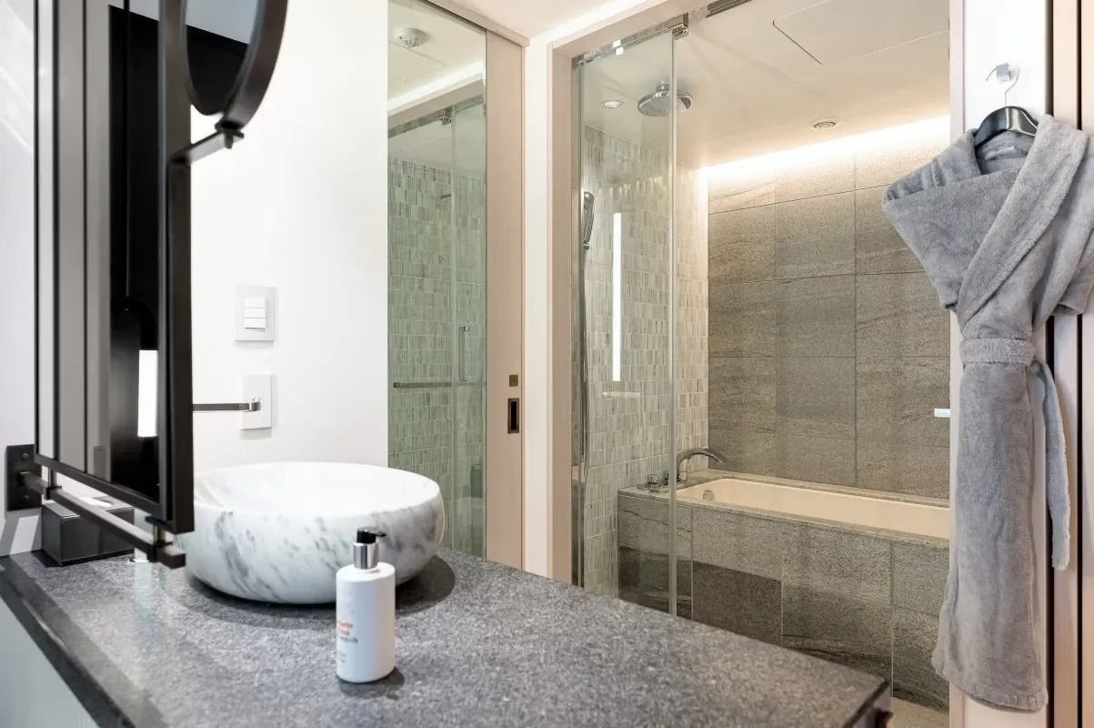 kimpton-shinjuku-city-9096262302-original
