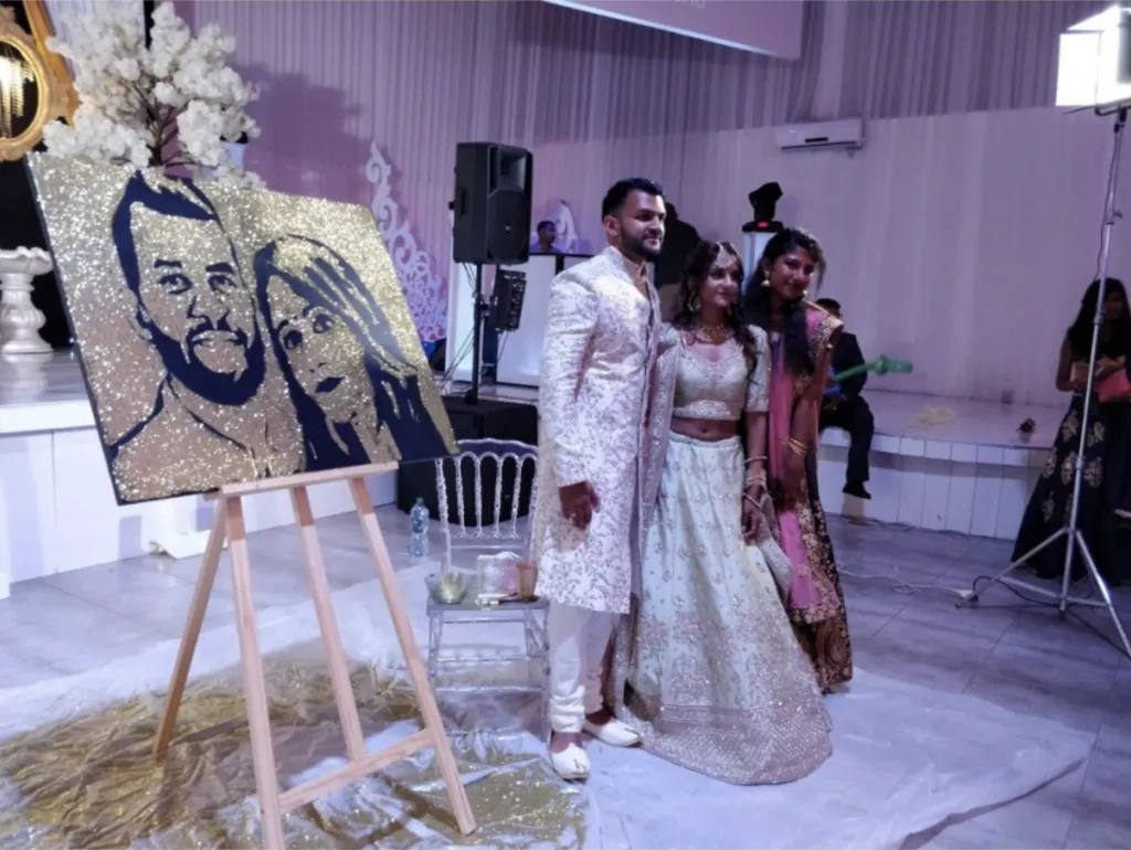 peintre performer ou speed painting 02 - Glitter painting - Glitter painting - Le Magicien de mon Mariage - Animation Mariage Originale Peintre Performer - Speed Painting / Glitter Painting