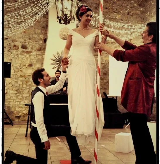 animation mariage macon bourg en bresse 078 - lévitation de la mariée - Lévitation de la mariée - Le Magicien de mon Mariage - Animation Mariage Originale animation mariage macon bourg-en-bresse 078