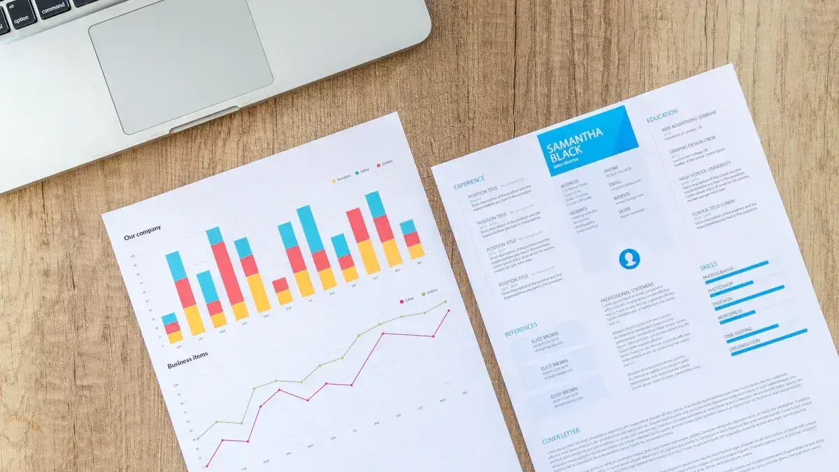 Comment rédiger un CV LinkedIn efficace en 2025