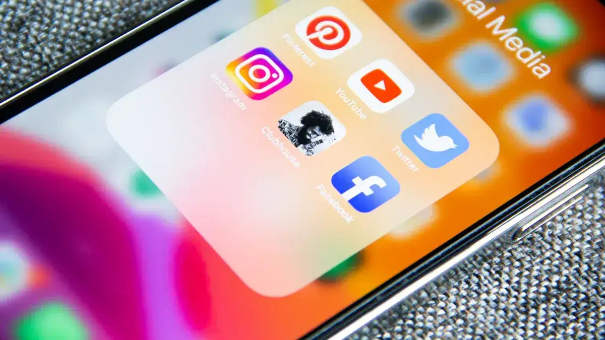 e1f01350493e46c5935d925d10025980 Meilleurs outils IA pour le marketing et la gestion des réseaux sociaux