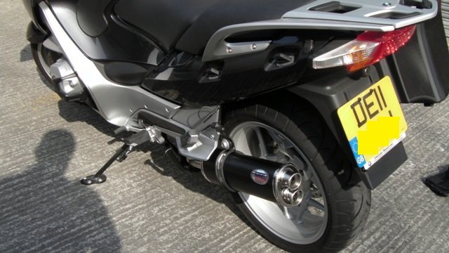 SAMSUNG DIGITAL MOVIE BMW-R1200RT-2010-2013-Motorbike-Exhaust-www.maxtorquecans.com-cheshire