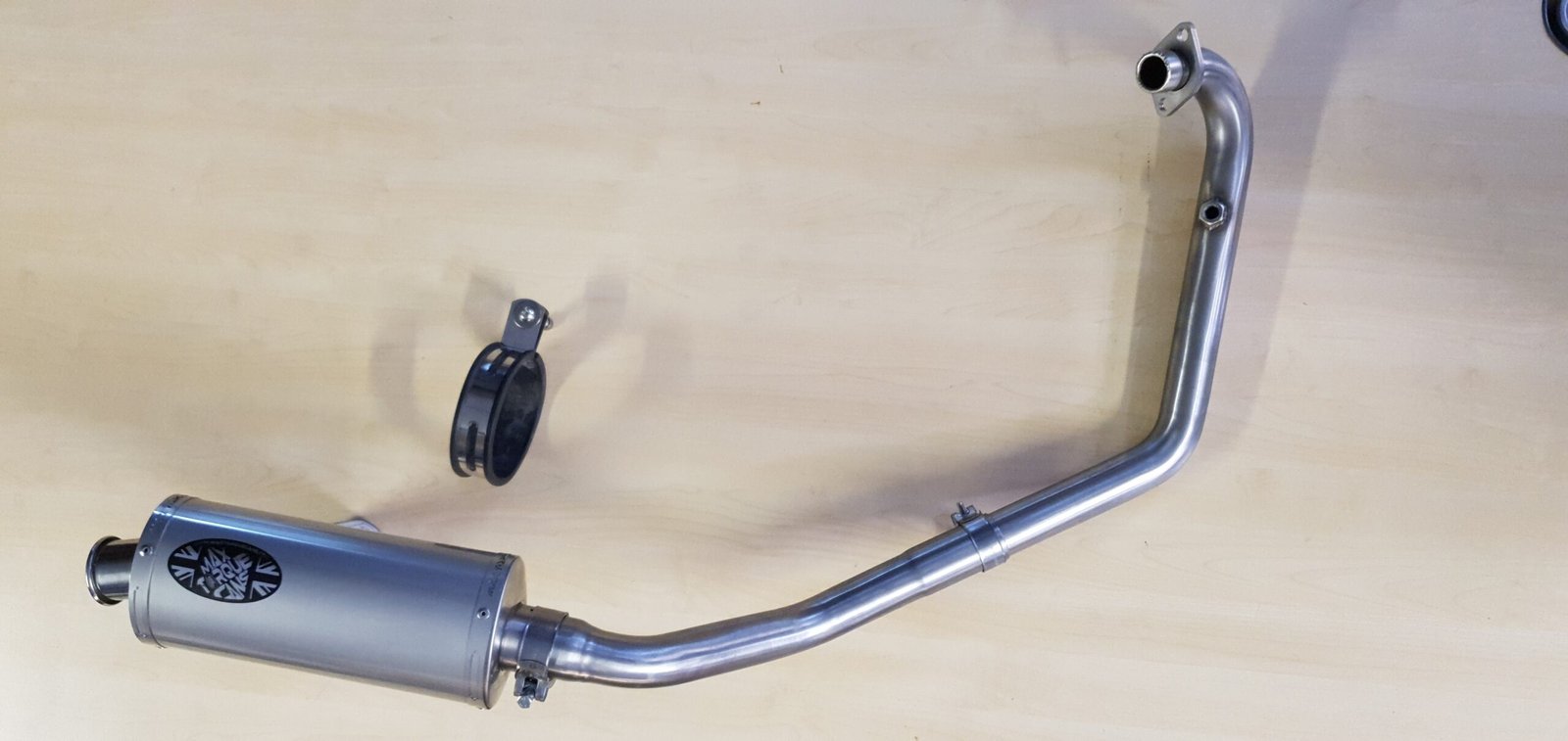 Benelli BN125 Exhaust system and rear silencer by Quill Performance Exhausts UK (3) Benelli BN125 De-Cat Down-Pipe header & Exhaust UK Made benelli bn125 exhaust side view