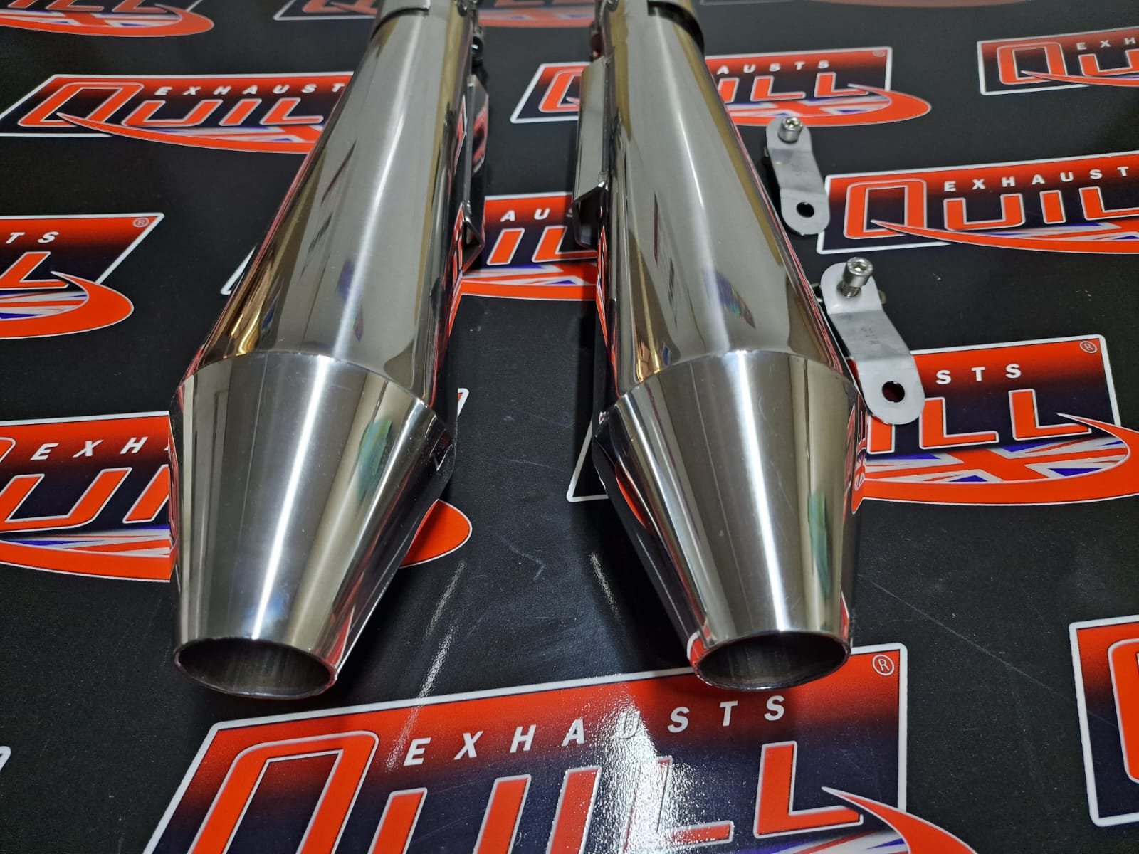 WhatsApp Image 2022-10-07 at 16.56.43 (1) Royal Enfield GT650 Continental Reverse Cone Stainless royal enfield gt650 continental reverse cone stainless detail