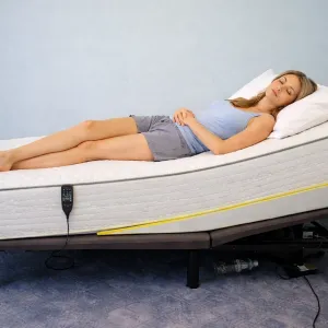 Under mattress wedge incline for pressure relief