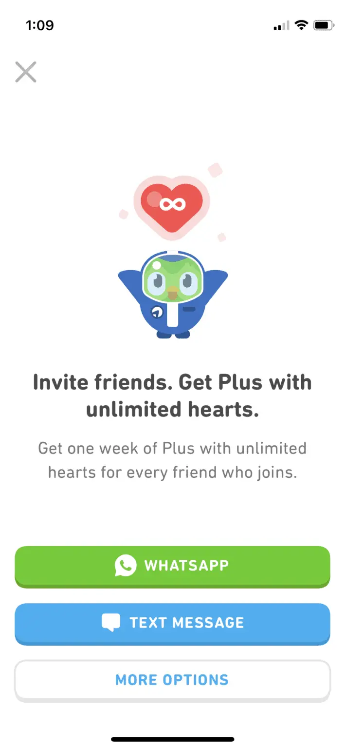 A Duolingo ad promotes a referral campaign.