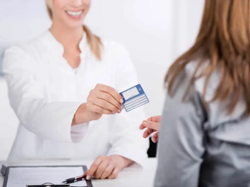 Doctor-Giving-a-medical-Card-TeleLeaf