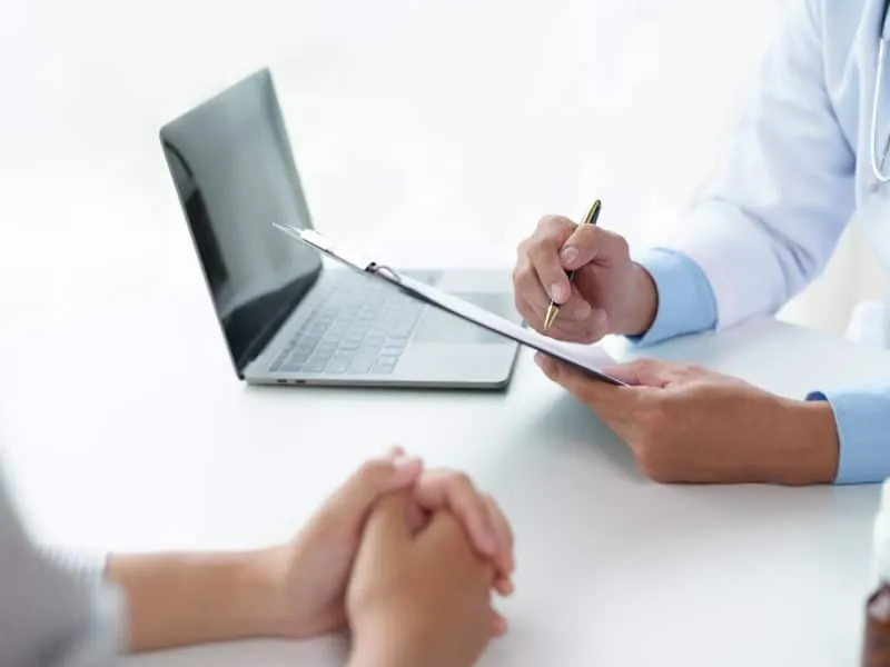 The doctor explained the patient's symptom and how to treat and care in detail to the patient. including drugs used to treat diseases drug side effect.