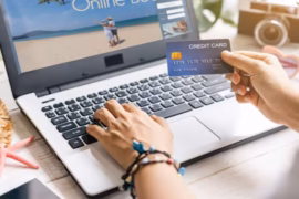 Payer un voyage via une agence en ligne ou pour quelqu'un d'autre : ce qu'il faut vraiment savoir