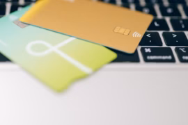 Banques en ligne : comment éviter les frais cachés en 2026
