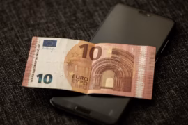 Choisir une banque en ligne en 2026 : critères essentiels