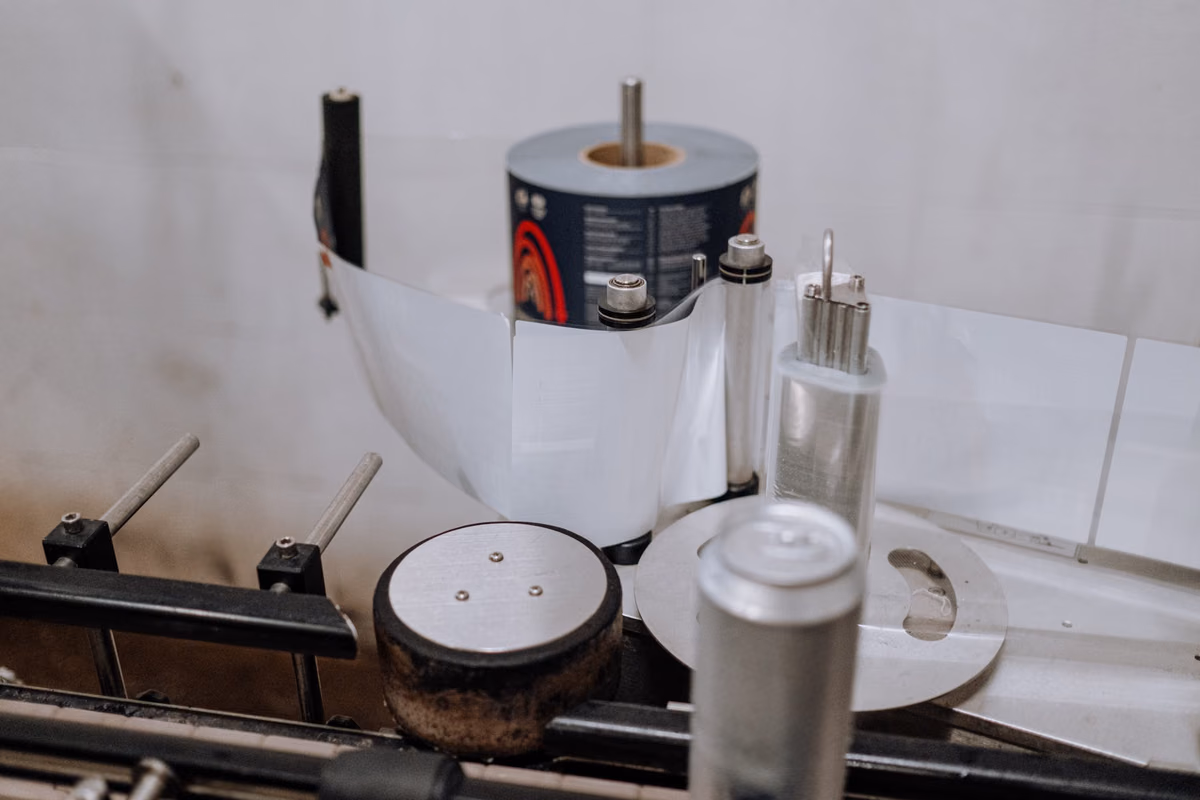 Comment optimiser la surface des machines pour l'impression des étiquettes?